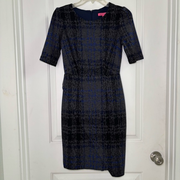 Betsey Johnson Dresses & Skirts - Betsey Johnson Plaid Lined Gray Black Blue Asymmetrical Dress